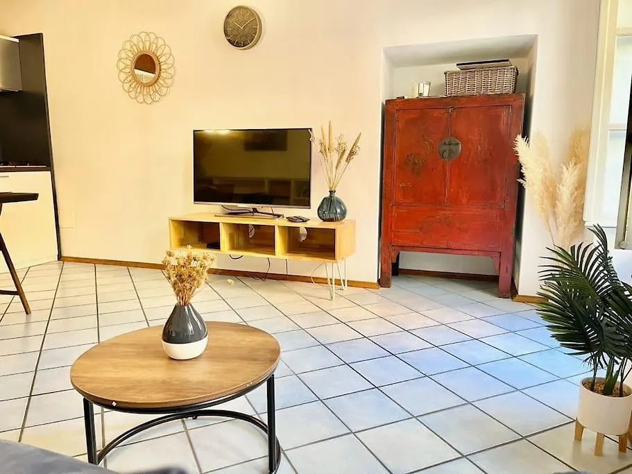 Charmants 2 Pieces, Vielle Ville, Clim Menton Daire